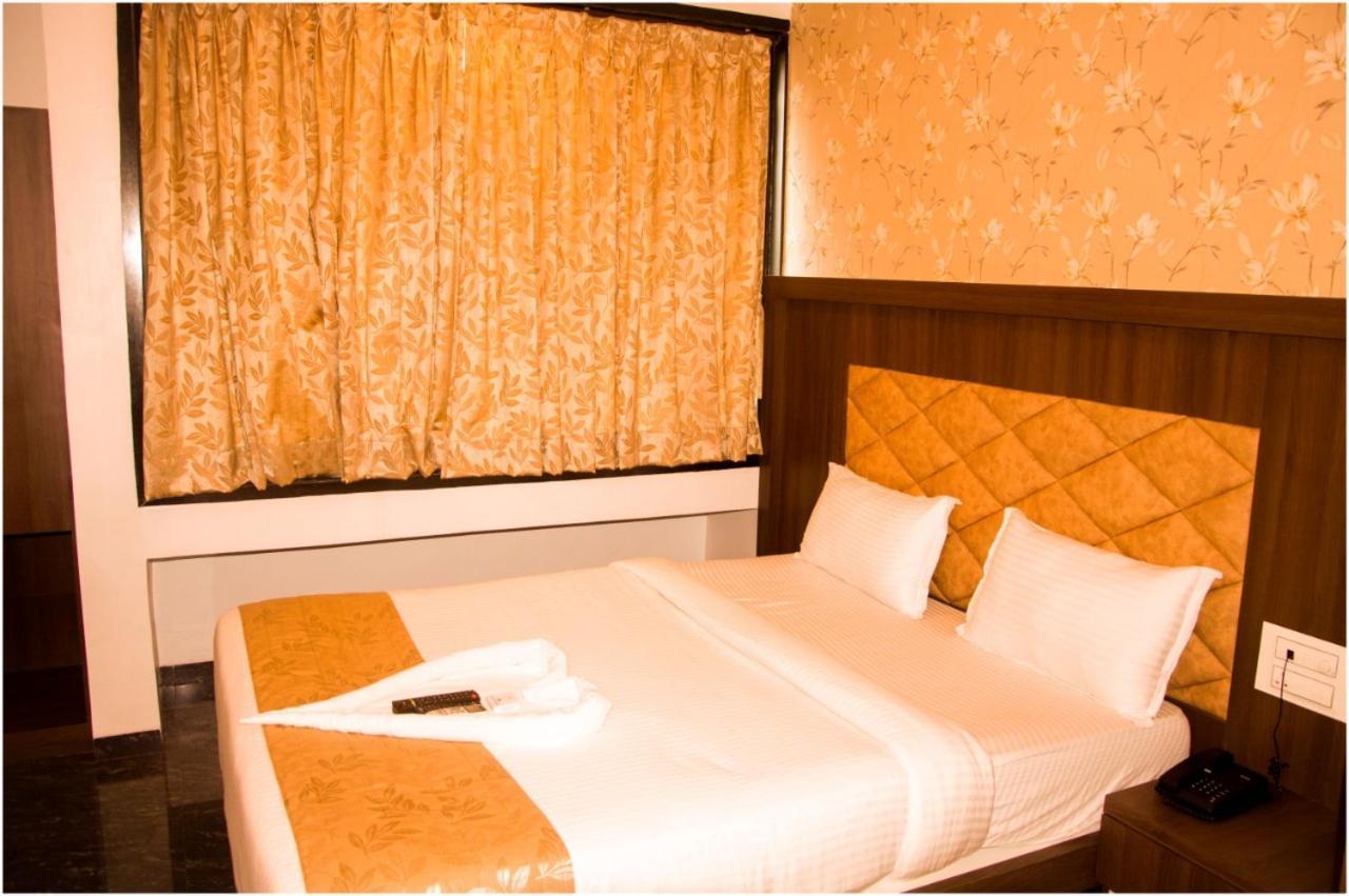 Glitz Hotels The Ar Residency - Nr Thane Railway Station Eksteriør billede